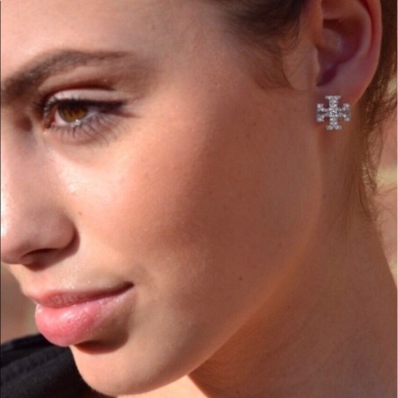 Tory Burch KIRA PAVÉ STUD EARRING Silver/Crystal - Picture 3 of 7